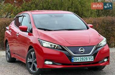 Хетчбек Nissan Leaf 2021 в Білгороді-Дністровському