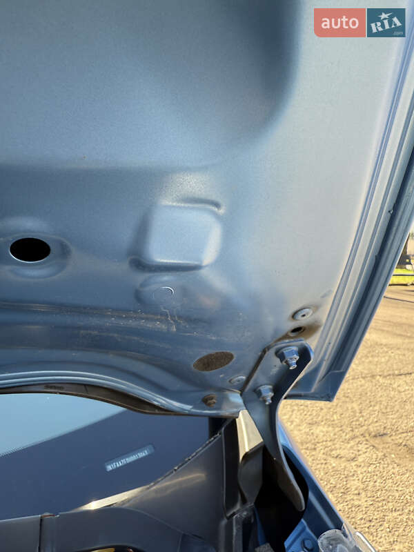 Хэтчбек Nissan Leaf 2012 в Калуше