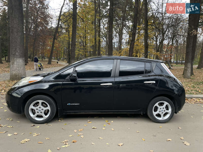 Хэтчбек Nissan Leaf 2013 в Ивано-Франковске фото 2 Хэтчбек Nissan Leaf 2013 в Ивано-Франковске