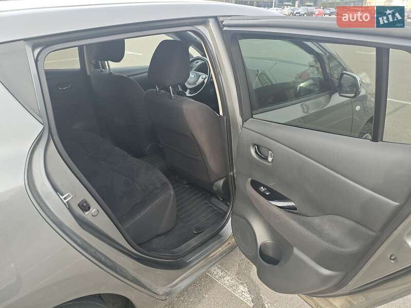 Хэтчбек Nissan Leaf 2013 в Киеве фото 24 Хэтчбек Nissan Leaf 2013 в Киеве
