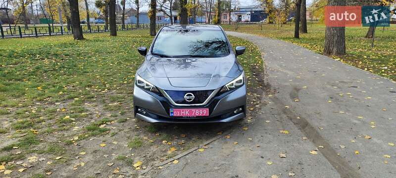 Хетчбек Nissan Leaf 2018 в Харкові