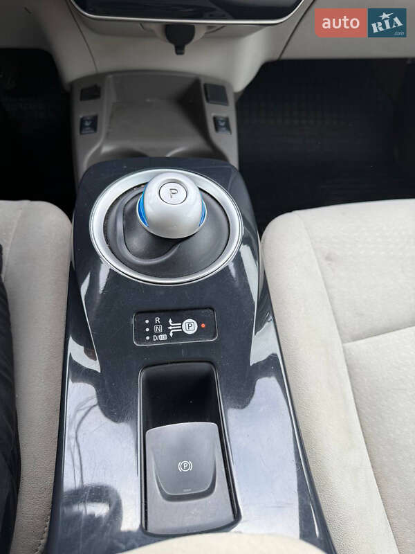 Хэтчбек Nissan Leaf 2013 в Ровно фото 3 Хэтчбек Nissan Leaf 2013 в Ровно