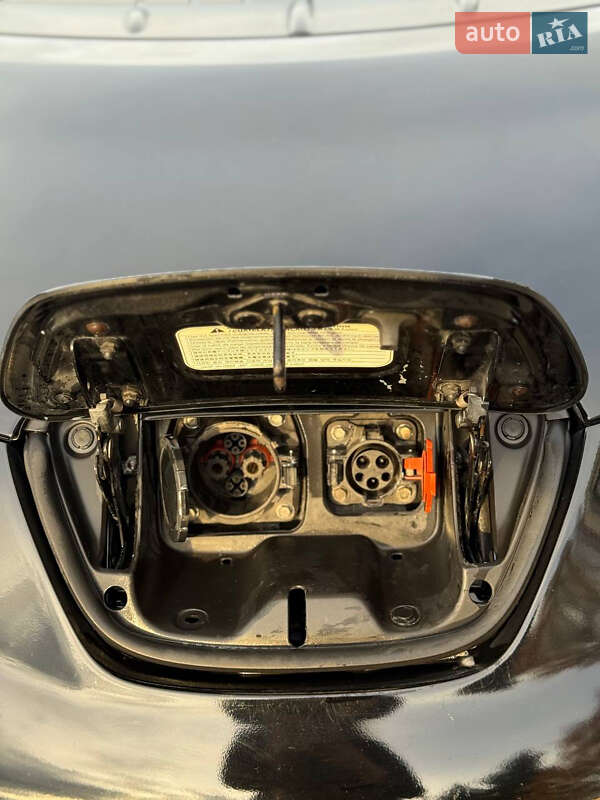 Хэтчбек Nissan Leaf 2013 в Ровно фото 5 Хэтчбек Nissan Leaf 2013 в Ровно