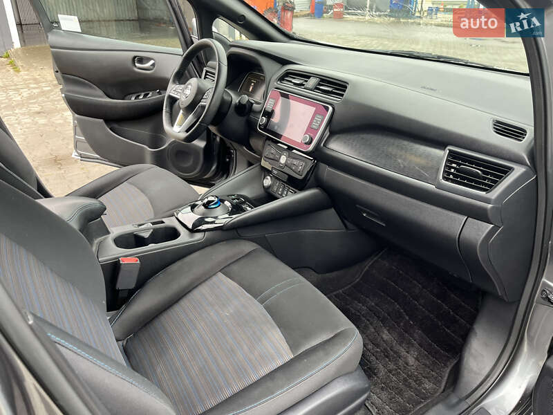 Хэтчбек Nissan Leaf 2020 в Дрогобыче