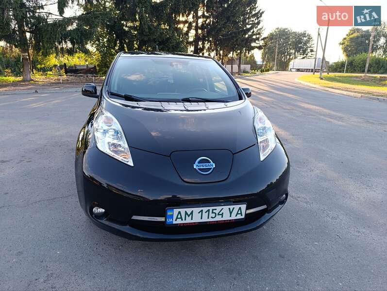 Хэтчбек Nissan Leaf 2013 в Любаре