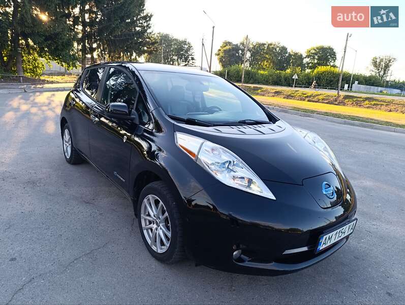 Хэтчбек Nissan Leaf 2013 в Любаре