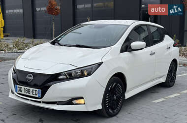 Хэтчбек Nissan Leaf 2022 в Львове