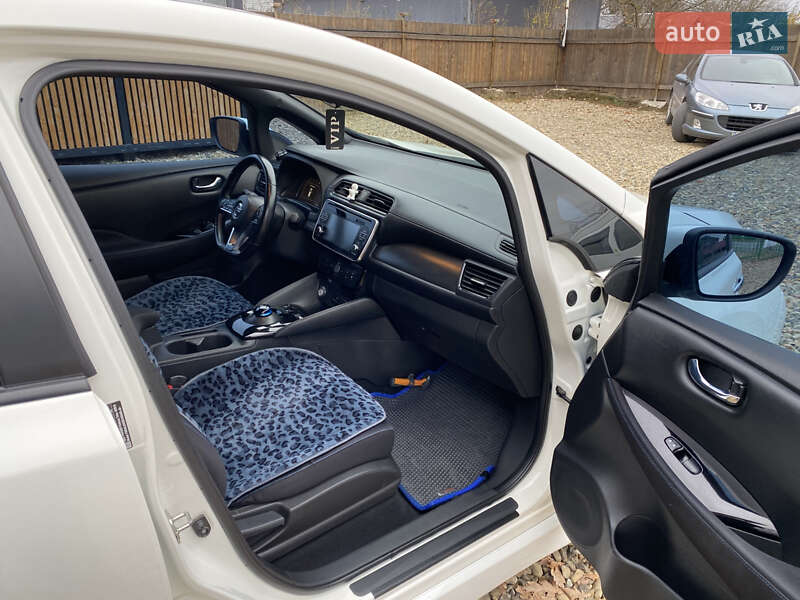 Хетчбек Nissan Leaf 2019 в Коломиї