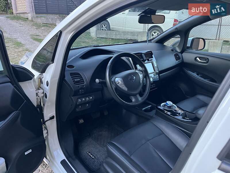 Хэтчбек Nissan Leaf 2017 в Черновцах