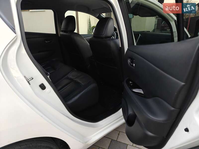 Хэтчбек Nissan Leaf 2013 в Ивано-Франковске