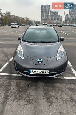 Хетчбек Nissan Leaf 2013 в Києві