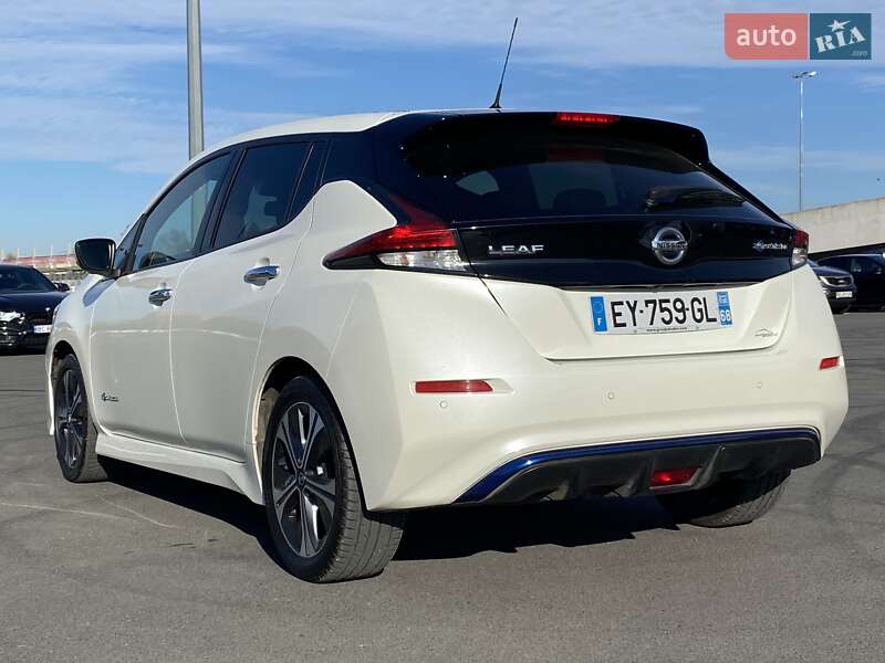 Хетчбек Nissan Leaf 2018 в Львові