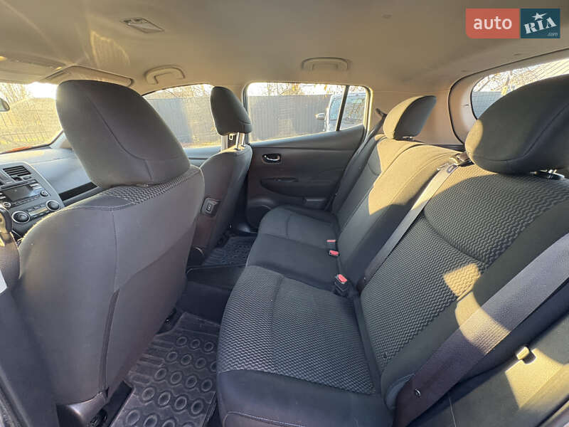 Хэтчбек Nissan Leaf 2015 в Луцке фото 18 Хэтчбек Nissan Leaf 2015 в Луцке