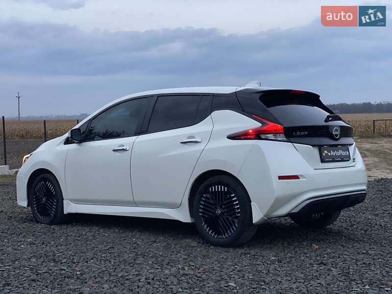 Хэтчбек Nissan Leaf 2023 в Луцке