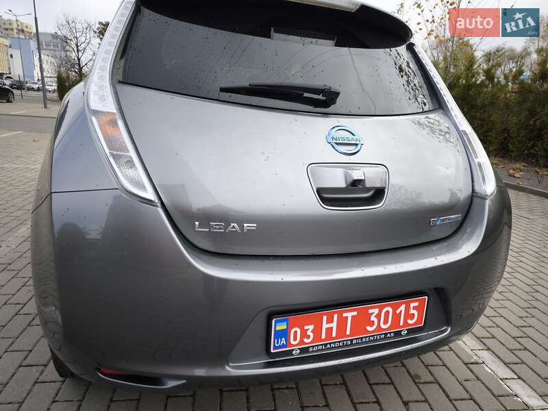 Хэтчбек Nissan Leaf 2016 в Львове
