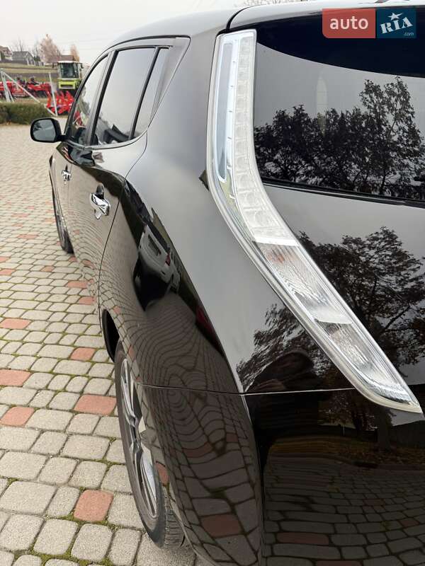 Хэтчбек Nissan Leaf 2013 в Тернополе