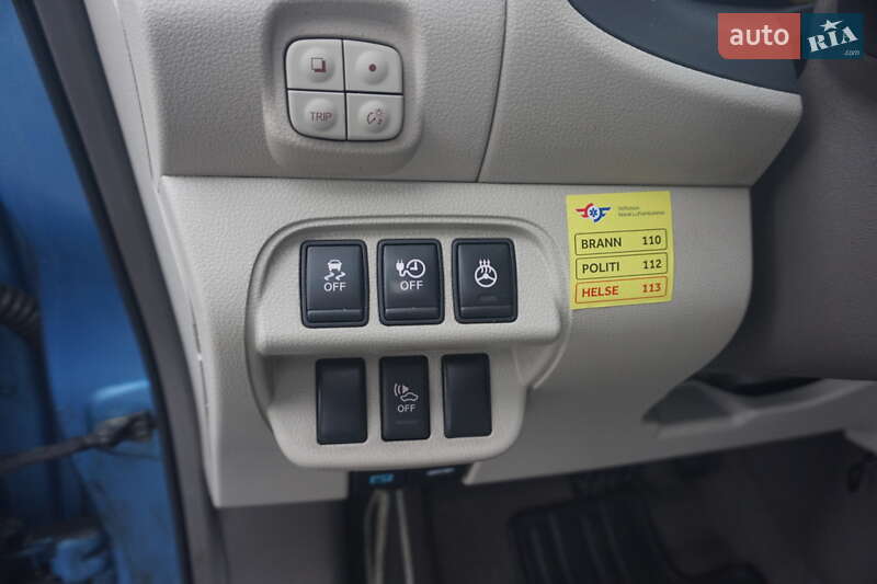 Хэтчбек Nissan Leaf 2011 в Самборе