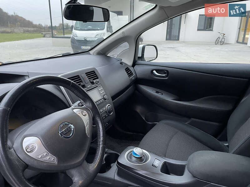 Хэтчбек Nissan Leaf 2015 в Луцке фото 13 Хэтчбек Nissan Leaf 2015 в Луцке