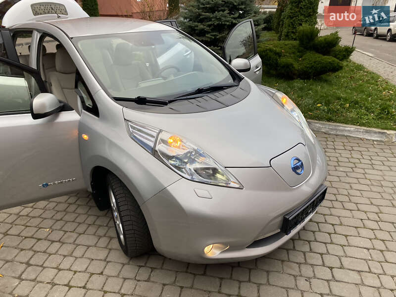 Хетчбек Nissan Leaf 2012 в Луцьку