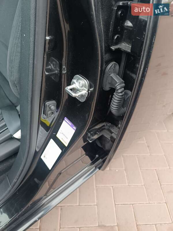 Хетчбек Nissan Leaf 2013 в Рівному фото 16 Хетчбек Nissan Leaf 2013 в Рівному