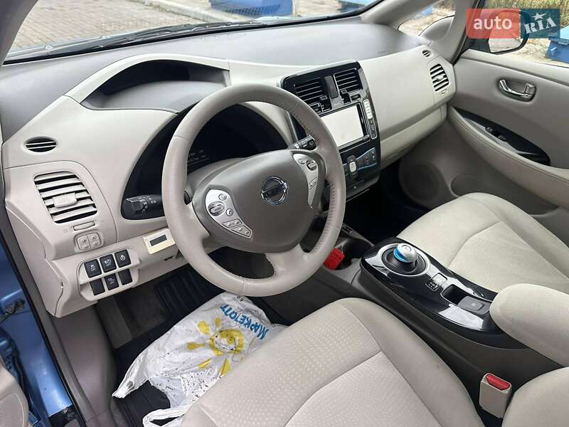 Хетчбек Nissan Leaf 2013 в Прилуках фото 5 Хетчбек Nissan Leaf 2013 в Прилуках