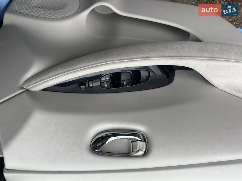 Хетчбек Nissan Leaf 2013 в Прилуках фото 16 Хетчбек Nissan Leaf 2013 в Прилуках