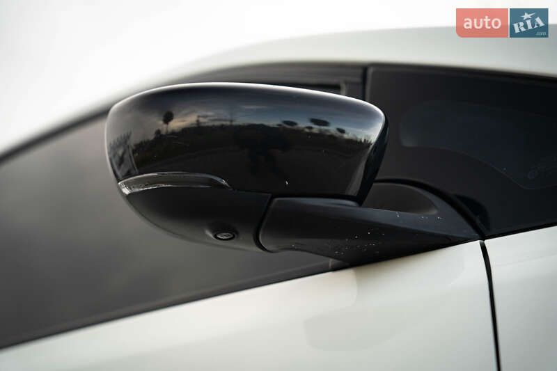 Хэтчбек Nissan Leaf 2018 в Черновцах