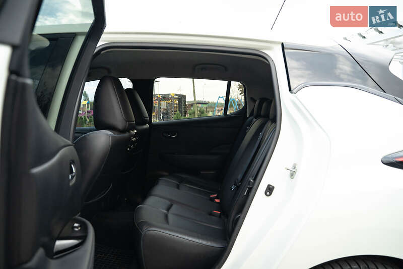 Хэтчбек Nissan Leaf 2018 в Черновцах