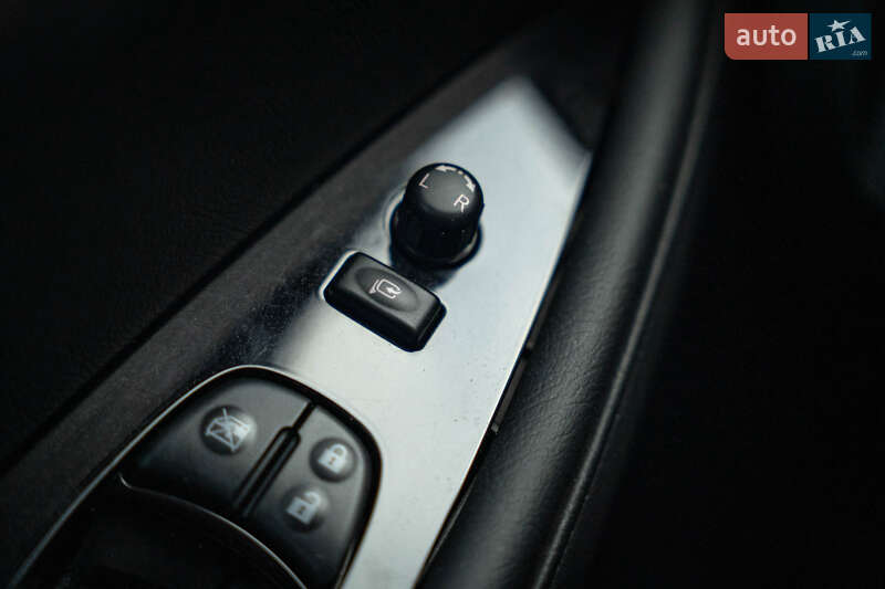 Хэтчбек Nissan Leaf 2018 в Черновцах