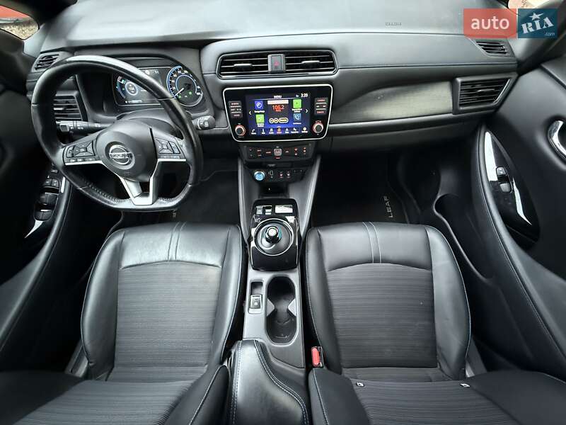 Хэтчбек Nissan Leaf 2020 в Долине