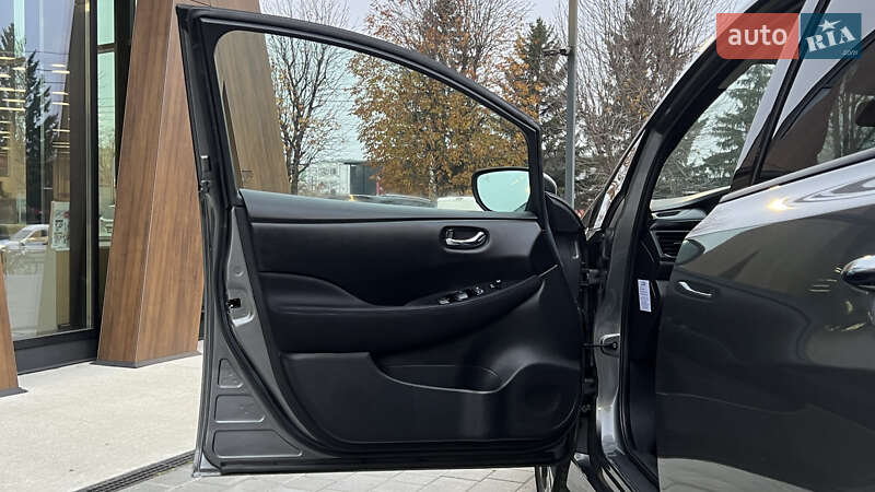 Хэтчбек Nissan Leaf 2020 в Луцке фото 78 Хэтчбек Nissan Leaf 2020 в Луцке