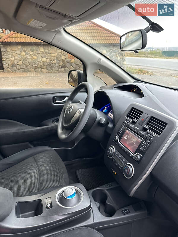 Хетчбек Nissan Leaf 2016 в Вінниці