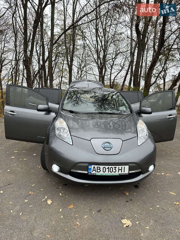 Хетчбек Nissan Leaf 2016 в Вінниці
