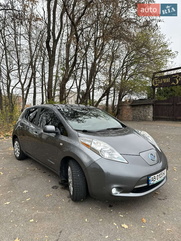 Хетчбек Nissan Leaf 2016 в Вінниці