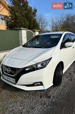 Хетчбек Nissan Leaf 2019 в Ужгороді