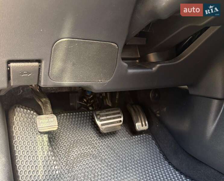 Хэтчбек Nissan Leaf 2019 в Ужгороде фото 18 Хэтчбек Nissan Leaf 2019 в Ужгороде