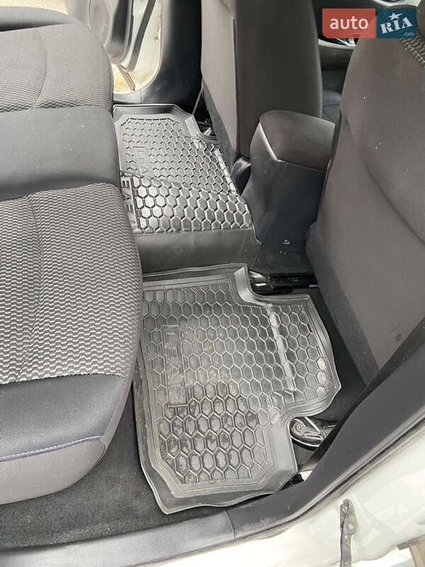 Хэтчбек Nissan Leaf 2014 в Харькове