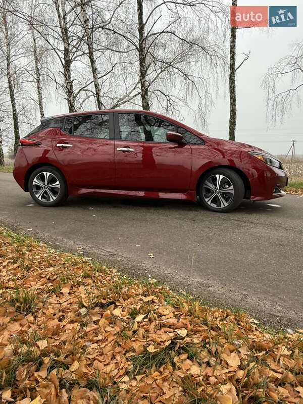 Хетчбек Nissan Leaf 2020 в Яготині