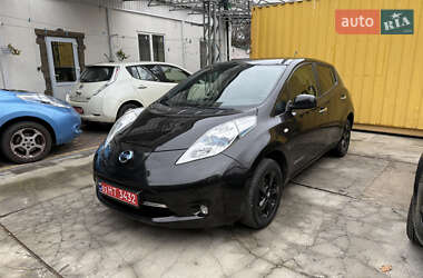 Хетчбек Nissan Leaf 2014 в Умані