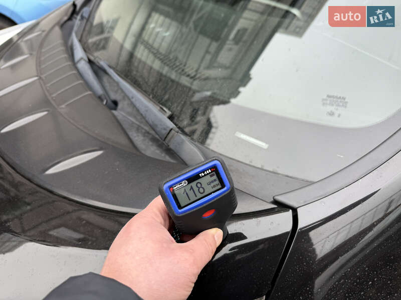 Хетчбек Nissan Leaf 2014 в Умані