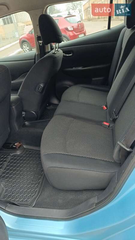 Хэтчбек Nissan Leaf 2014 в Чернигове