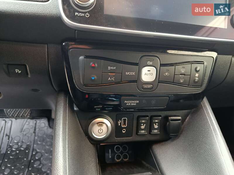 Хэтчбек Nissan Leaf 2020 в Львове фото 22 Хэтчбек Nissan Leaf 2020 в Львове