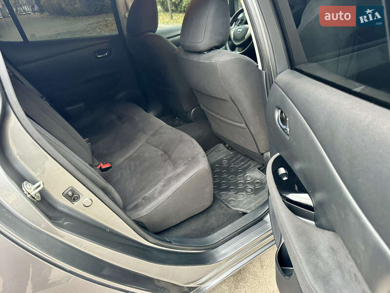 Хэтчбек Nissan Leaf 2015 в Днепре фото 13 Хэтчбек Nissan Leaf 2015 в Днепре