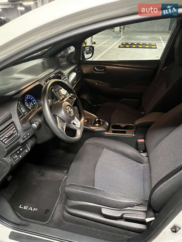 Хэтчбек Nissan Leaf 2018 в Киеве фото 12 Хэтчбек Nissan Leaf 2018 в Киеве