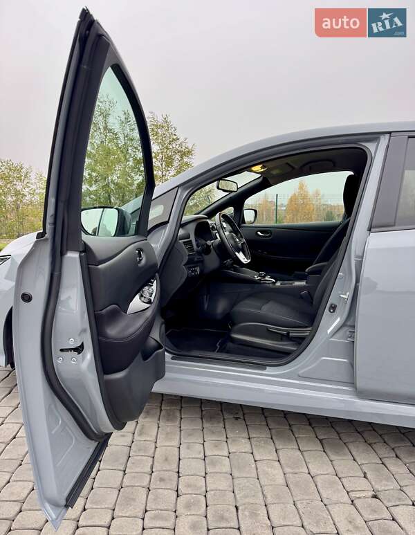 Хэтчбек Nissan Leaf 2022 в Ровно