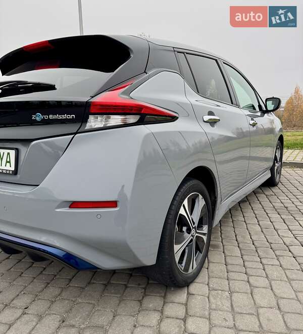 Хэтчбек Nissan Leaf 2022 в Ровно