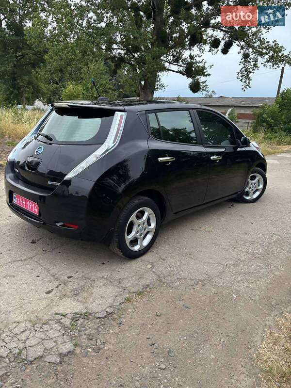Хэтчбек Nissan Leaf 2013 в Галиче