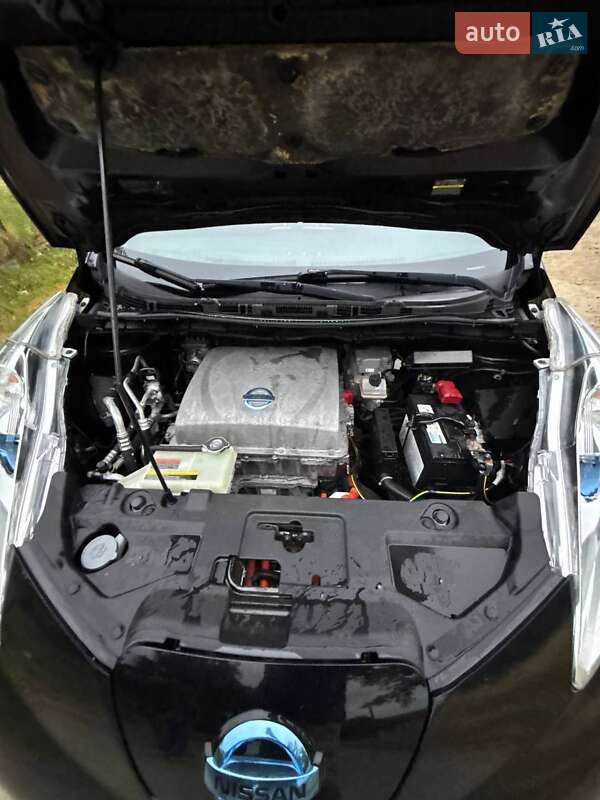 Хэтчбек Nissan Leaf 2013 в Галиче