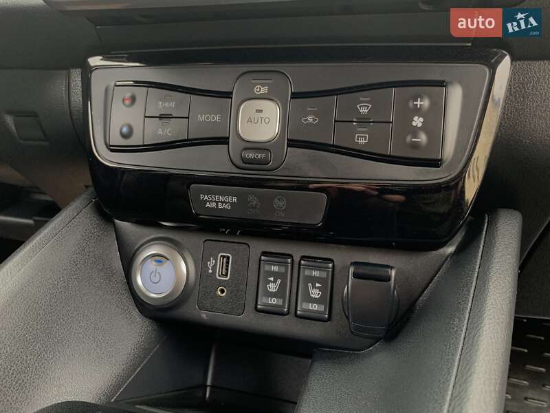 Хэтчбек Nissan Leaf 2020 в Бердичеве