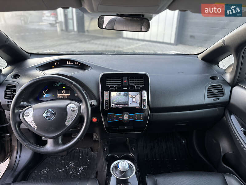 Хетчбек Nissan Leaf 2016 в Володимирі